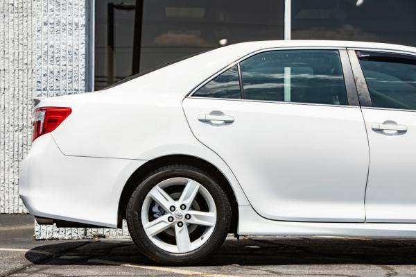 Used 2012 Toyota CAMRY SE SE