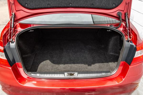 Used 2015 SUBARU LEGACY 25I PREMIUM