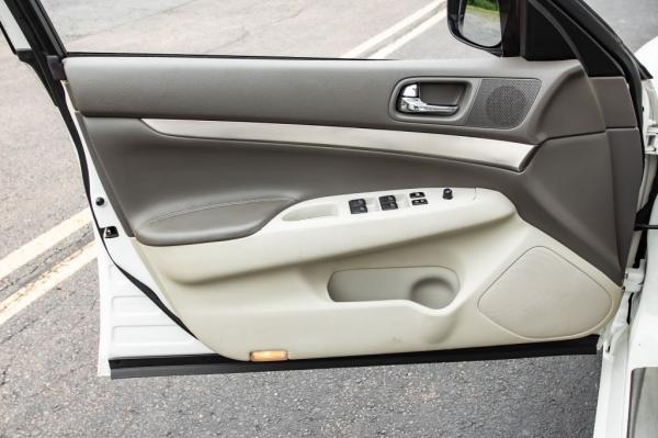 Used 2015 INFINITI Q40 sedan