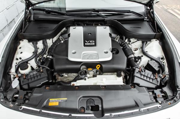 Used 2015 INFINITI Q40 sedan