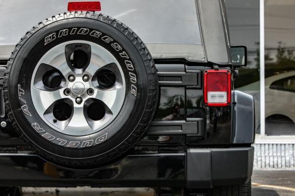 Used 2016 JEEP WRANGLER UNLIMI SAHARA