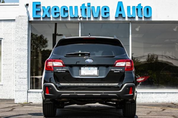 Used 2018 SUBARU OUTBACK TOURING