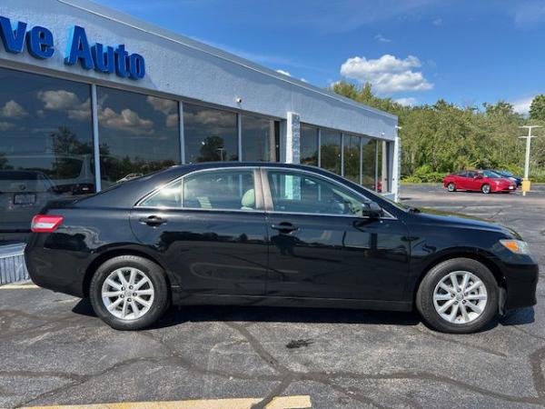 Used 2011 Toyota CAMRY XLE XLE