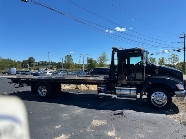 Used 2022 Kenworth CONST T270 flat bed
