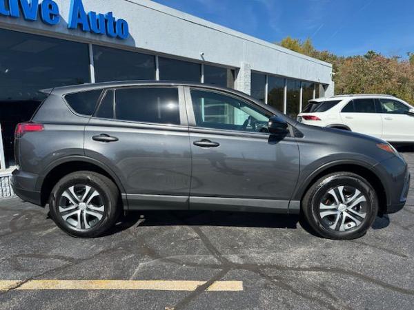 Used 2018 Toyota RAV4 LE