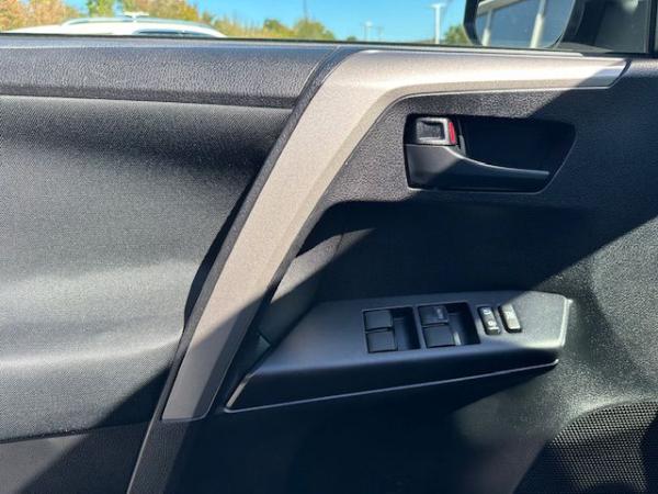 Used 2018 Toyota RAV4 LE