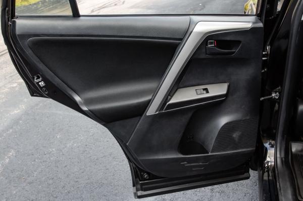 Used 2018 Toyota RAV4 LE