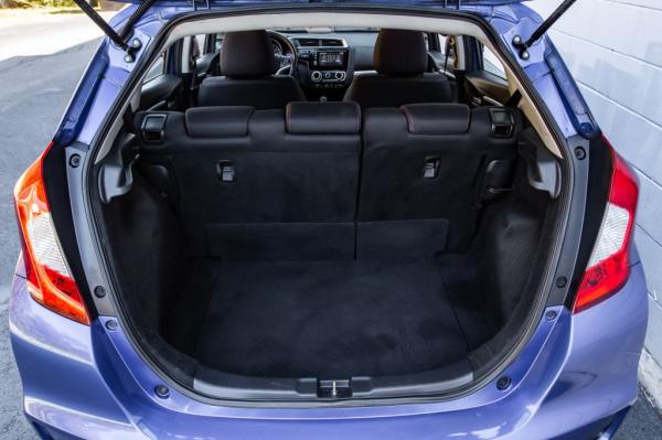 Used 2018 HONDA FIT SPORT