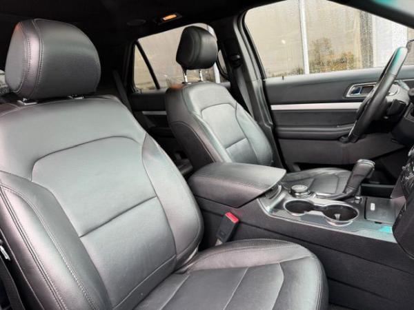 Used 2016 FORD EXPLORER XLT XLT