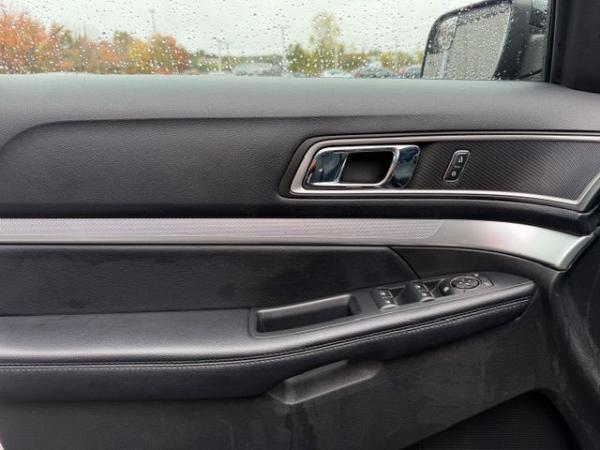 Used 2016 FORD EXPLORER XLT XLT