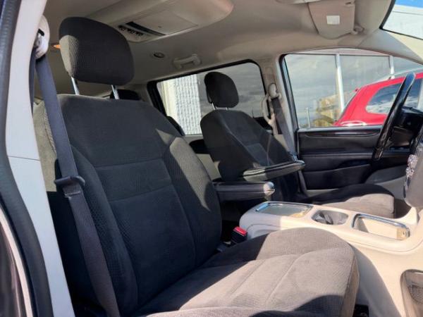 Used 2016 DODGE GRAND CARAVAN SXT
