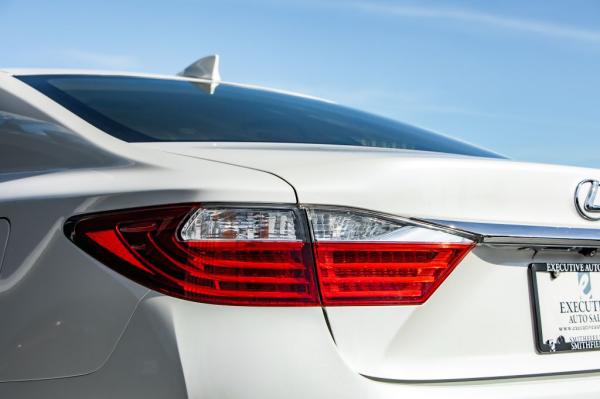 Used 2015 LEXUS ES 350
