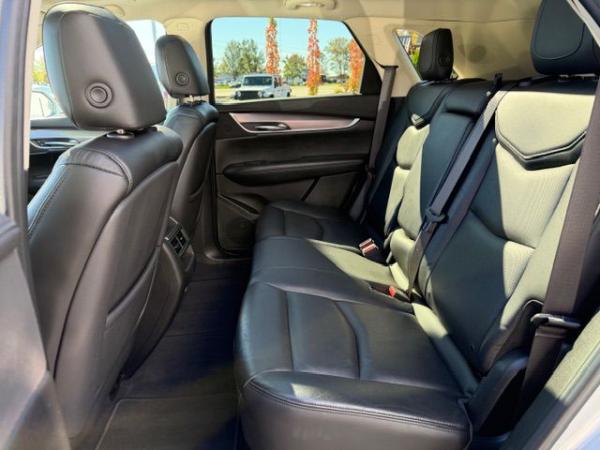 Used 2017 CADILLAC XT5 LUXURY