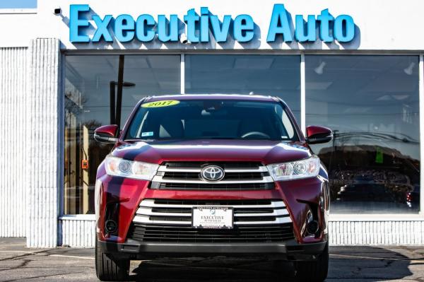 Used 2017 Toyota HIGHLANDER LE