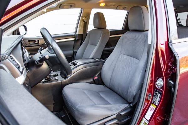 Used 2017 Toyota HIGHLANDER LE