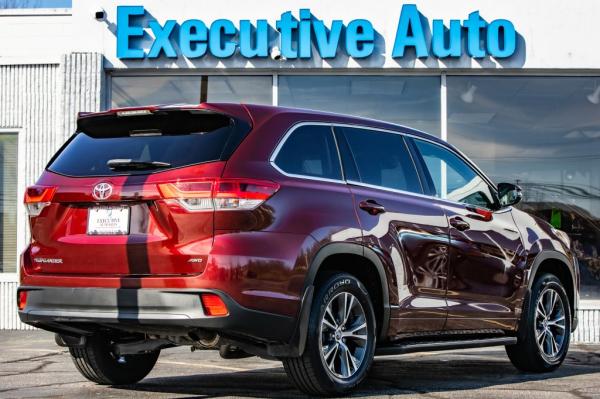 Used 2017 Toyota HIGHLANDER LE