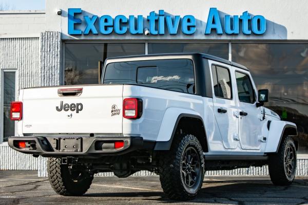 Used 2022 JEEP GLADIATOR SPORT