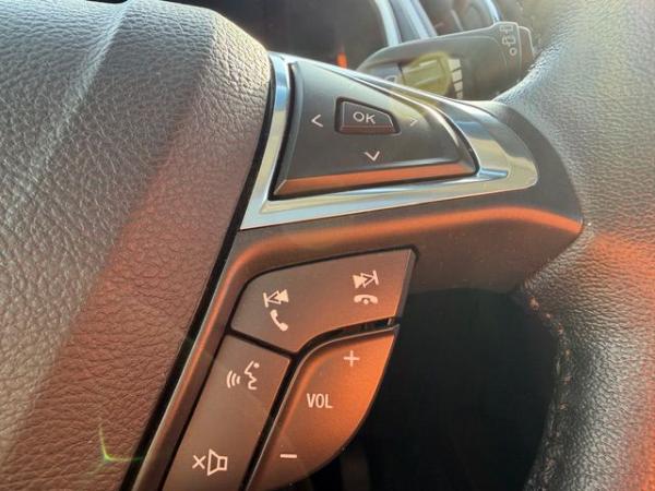 Used 2018 FORD EDGE SEL