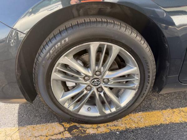 Used 2015 Toyota CAMRY SE SE