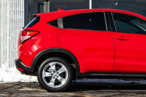 Used 2017 HONDA HR V EX