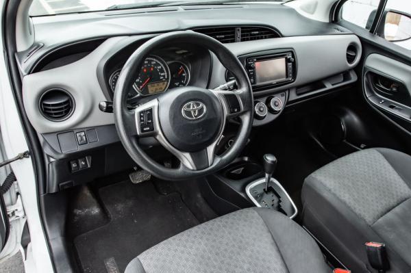 Used 2017 Toyota YARIS L