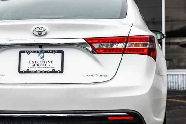 Used 2018 Toyota AVALON XLE
