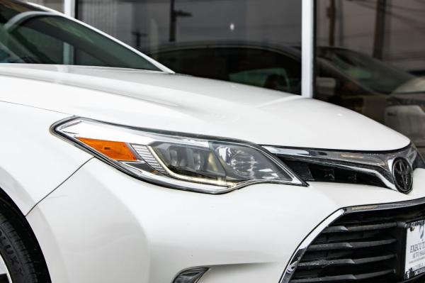 Used 2018 Toyota AVALON XLE