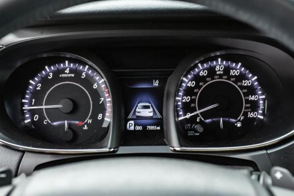 Used 2018 Toyota AVALON XLE