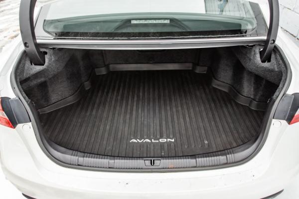 Used 2018 Toyota AVALON XLE