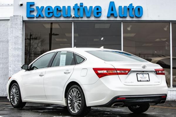Used 2018 Toyota AVALON XLE