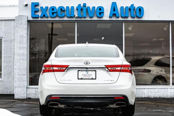 Used 2018 Toyota AVALON XLE