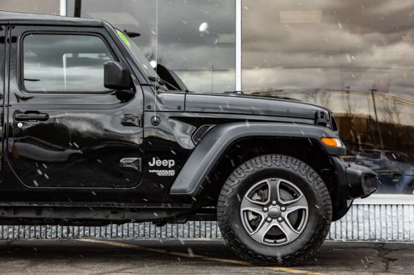 Used 2018 JEEP WRANGLER UNLIMI SPORT S