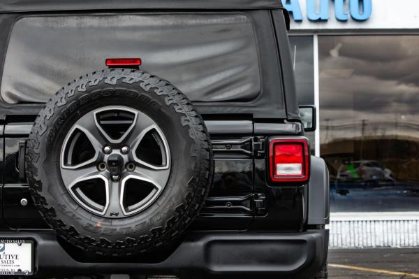 Used 2018 JEEP WRANGLER UNLIMI SPORT S