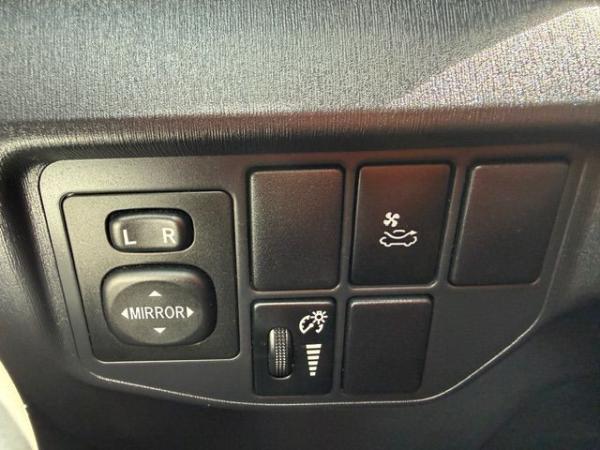 Used 2014 Toyota PRIUS IV