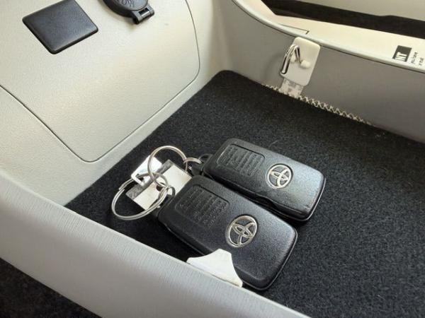 Used 2015 Toyota PRIUS III Prius III