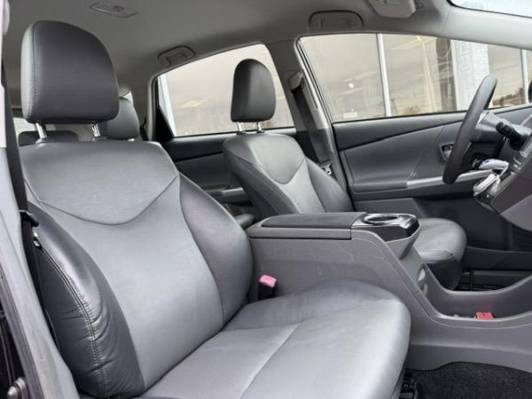 Used 2012 Toyota PRIUS V v