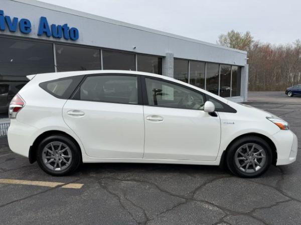 Used 2017 Toyota PRIUS V V Series II
