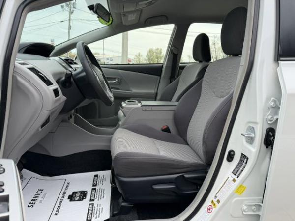 Used 2017 Toyota PRIUS V V Series II