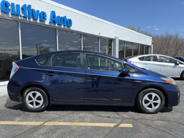 Used 2015 Toyota PRIUS II II