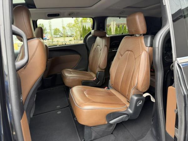 Used 2017 CHRYSLER PACIFICA LIMITED