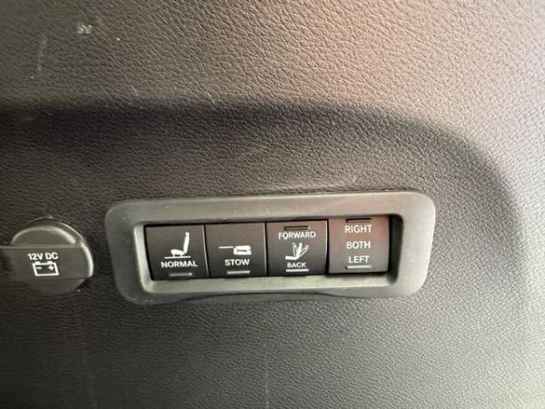 Used 2017 CHRYSLER PACIFICA LIMITED