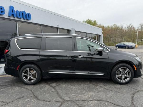 Used 2017 CHRYSLER PACIFICA LIMITED