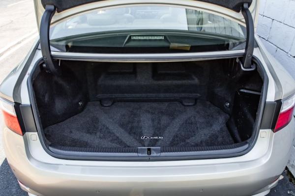 Used 2015 LEXUS ES 300H