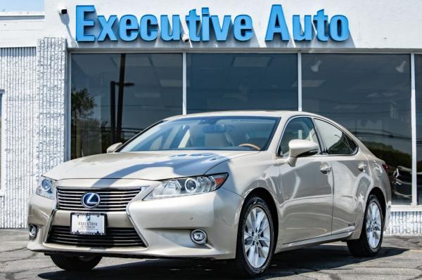 Used 2015 LEXUS ES 300H