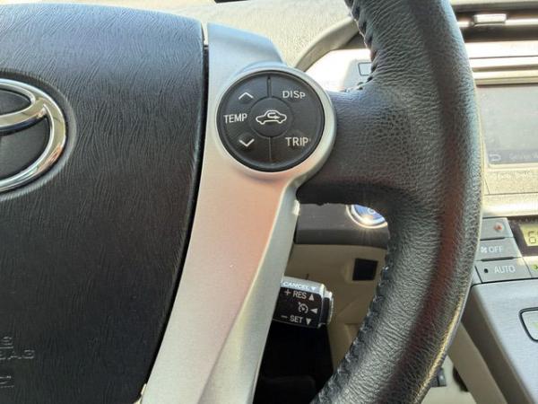 Used 2014 Toyota PRIUS IV