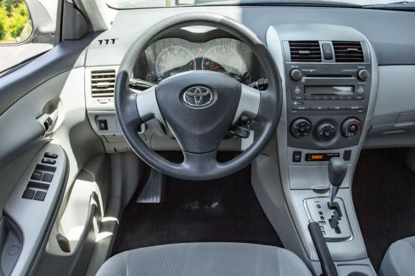Used 2011 Toyota COROLLA LE