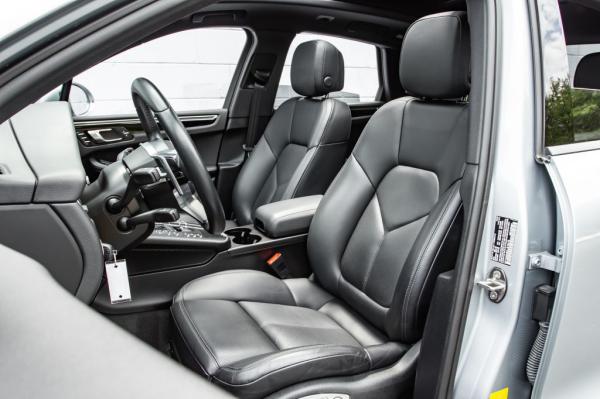 Used 2020 PORSCHE MACAN suv