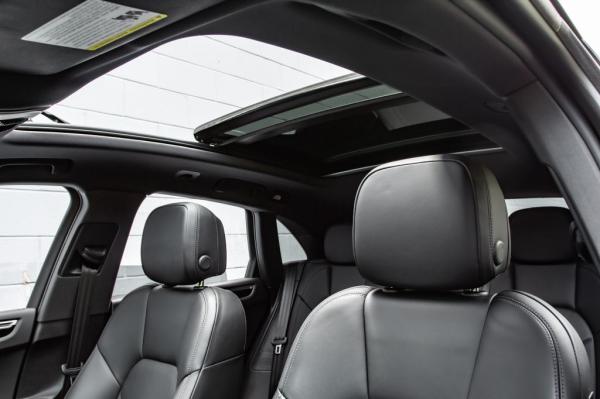 Used 2020 PORSCHE MACAN suv