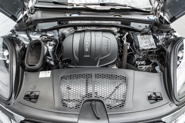 Used 2020 PORSCHE MACAN suv