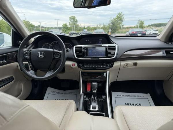 Used 2017 HONDA ACCORD EXL